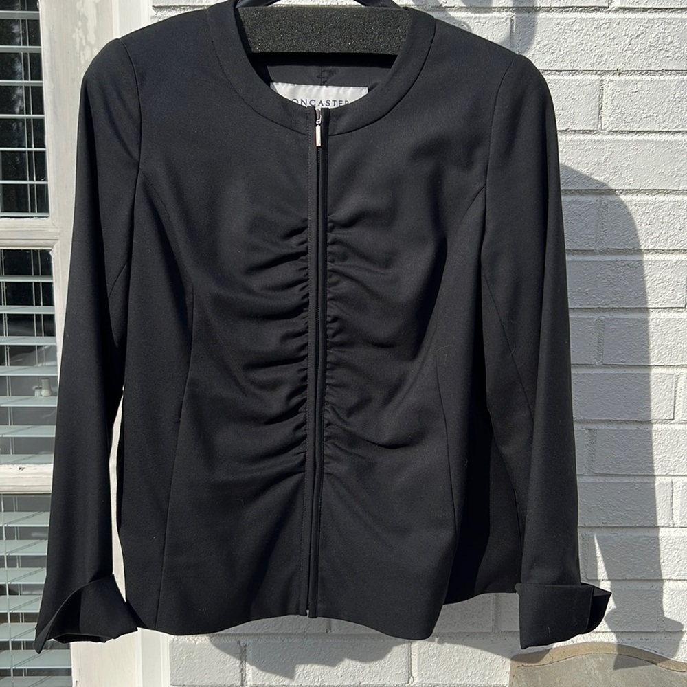 Doncaster Jacket, size 2, color black.